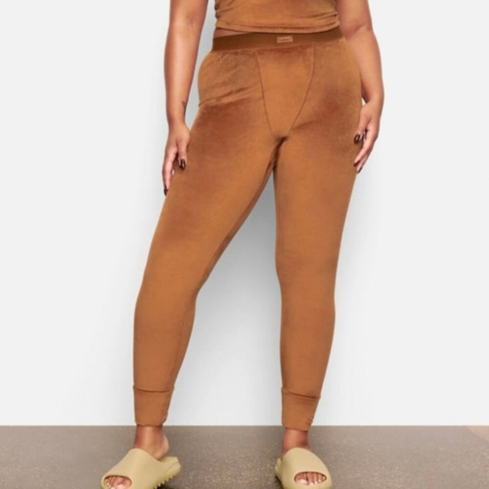 SKIMS Velour Legging Copper NWT Size 3X
